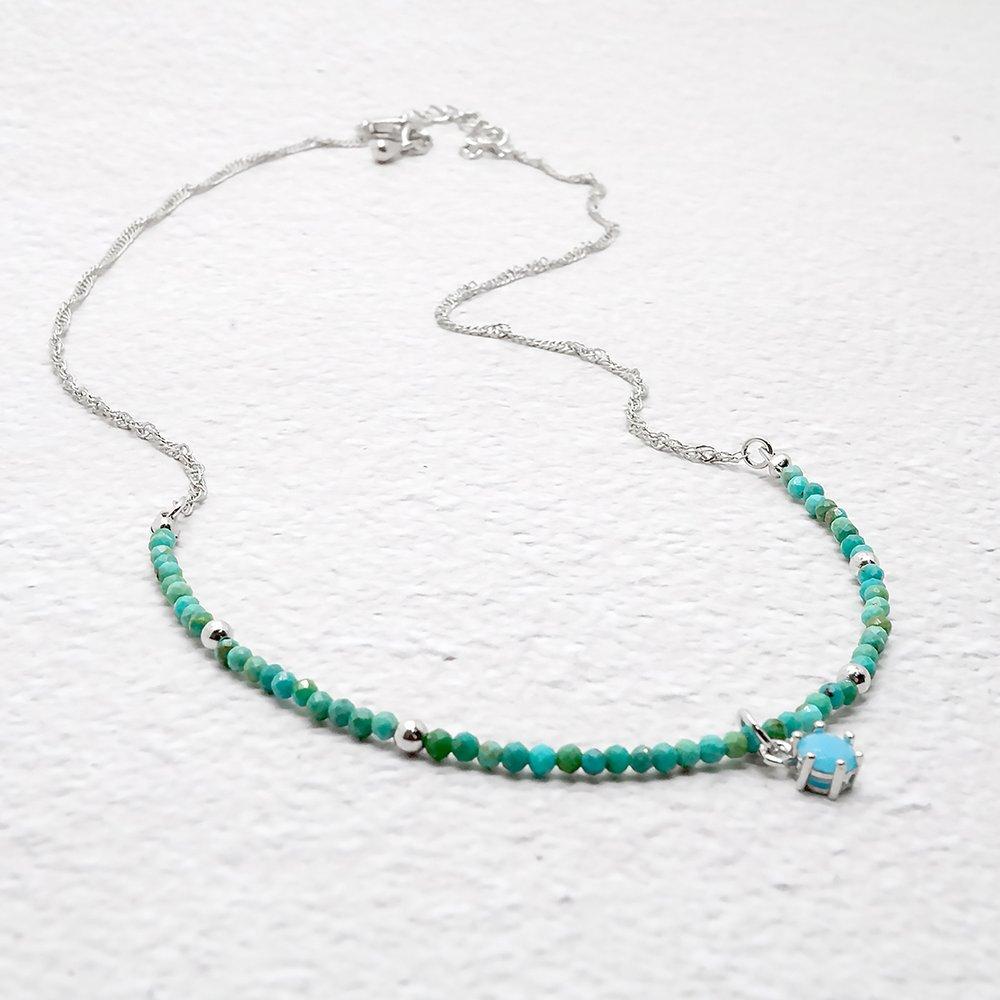 Turquoise gemstone necklace