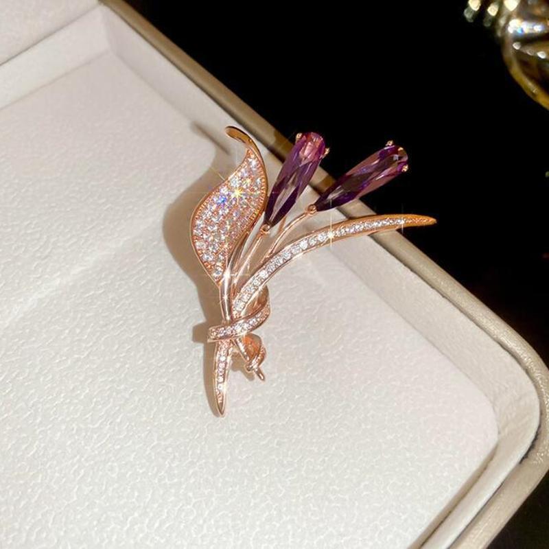 Роскошные броши в виде цветка лилии для женщин, изысканный хрустальный букет, булавка для корсажа, костюм, ювелирные изделия, аксессуары