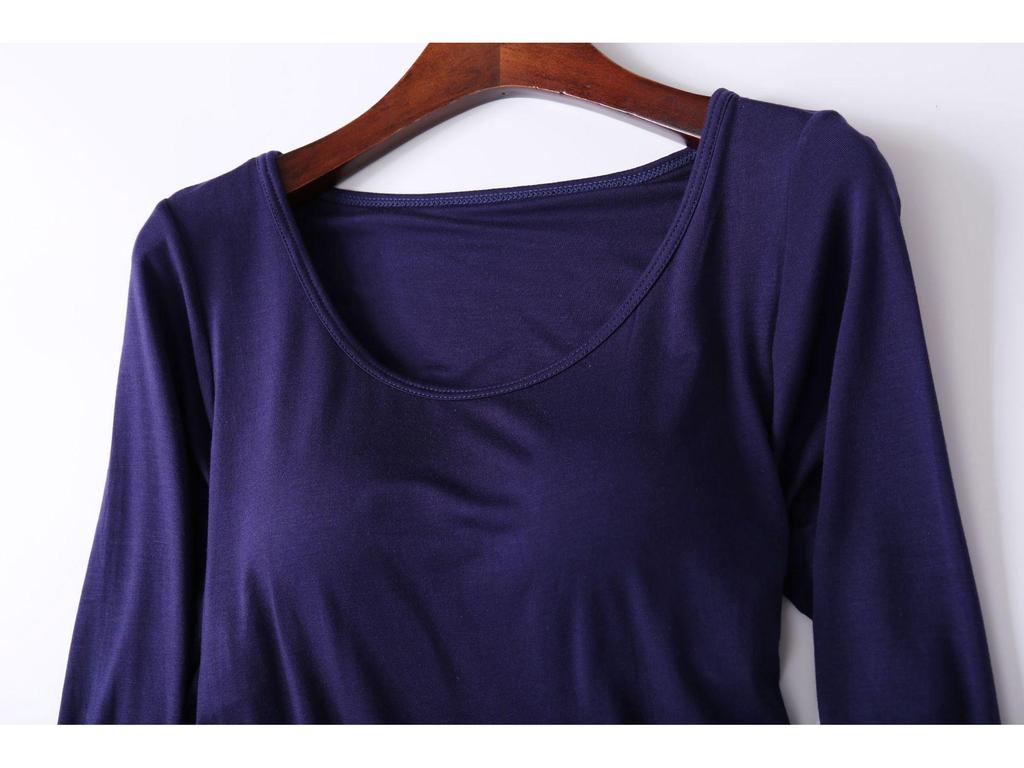 Женский однотонный топ с длинным рукавом и встроенной чашкой бюстгальтера – простой осенне-зимний стиль