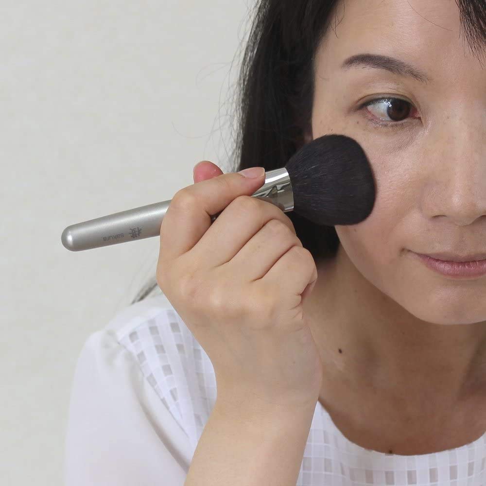 Кисть для макияжа Kumano Brush Серия Sakura (Порошковая щетка)