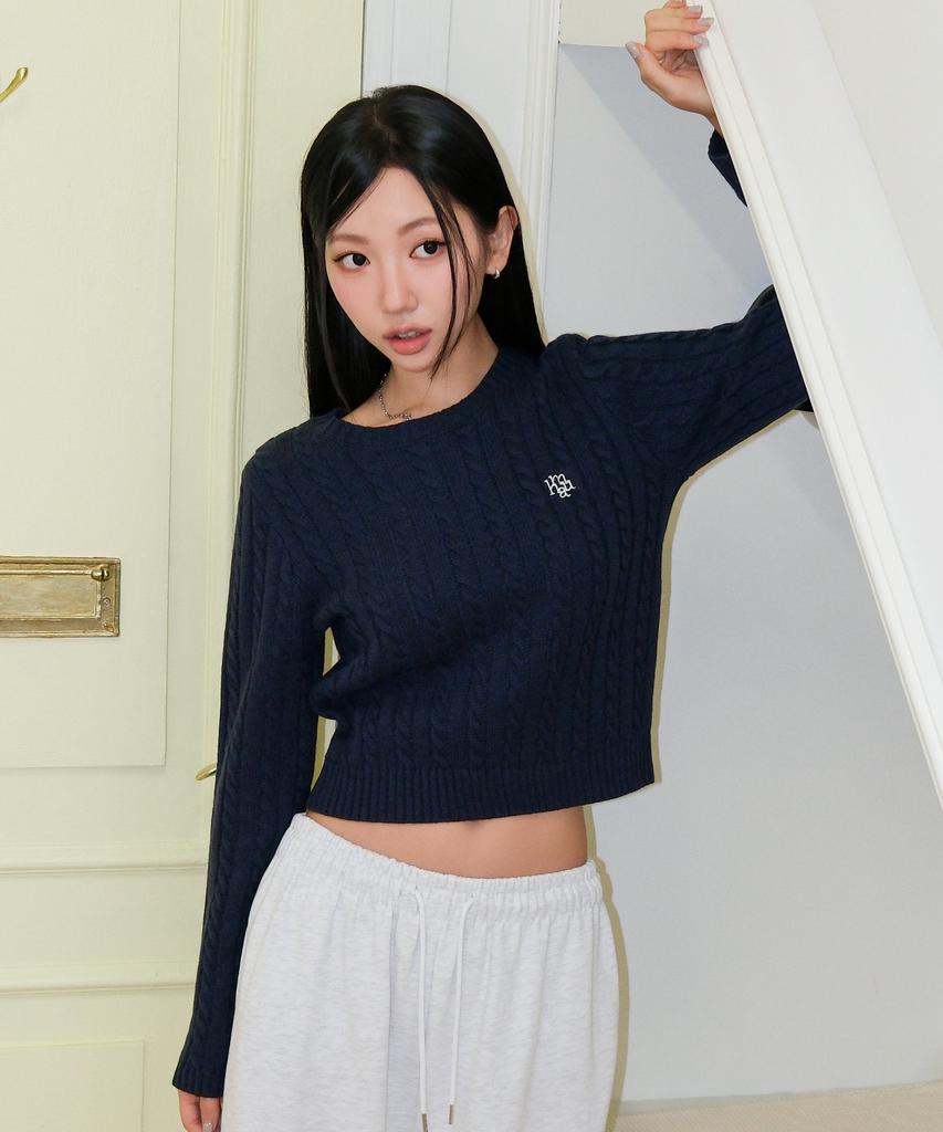 MUAHMUAH Embroidered Cable Round Knit [Navy]