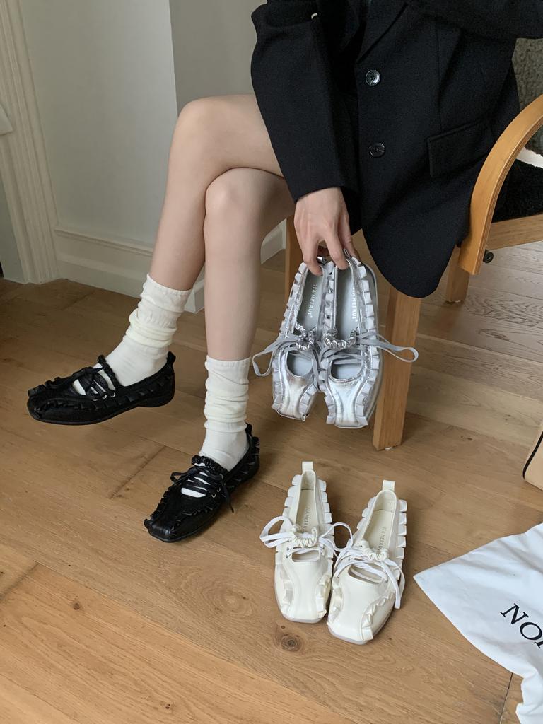 Korean version of silver ballet style thick-soled light-mouth bow single shoes women's 2025 new models with skirt temperament Mary Jane shoes