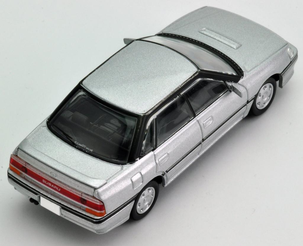 Tomica Limited Vintage Neo Масштаб Subaru Legacy GT Готовая модель 1/64 LV-N132b (Серебряный)