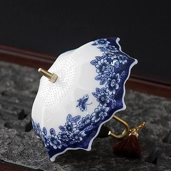 Umbrella‑Shaped Ceramic Tea Infuser Set, Rotating Tea Strainer with Copper Handle for Gongfu Tea Ceremony