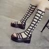 Fashion Roman Sandals Women's Summer 2024 New High Cylinder Thick Hollow Platform Platform Platform Platfor Shoes Women Cold Boots