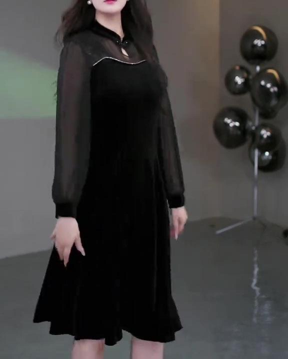 Весеннее кружевное бархатное платье с открытыми плечами в европейском стиле для полных женщин среднего возраста