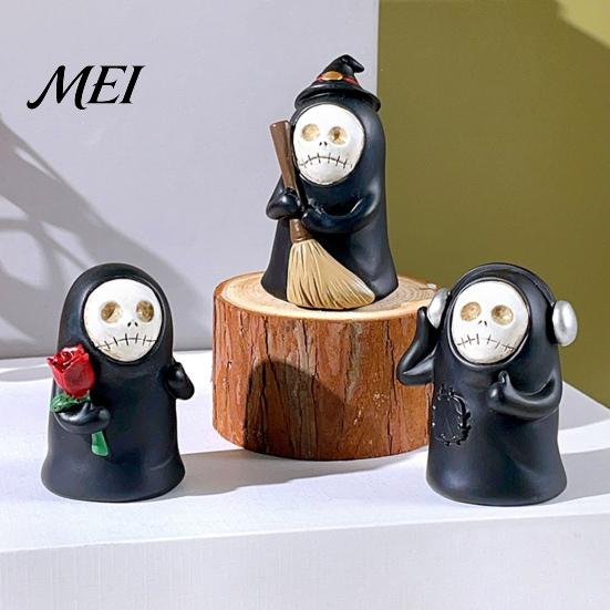 Cute Dark Aesthetic Room Accessories Halloween Ghost Figurine, Spooky Black Robe Statue, Party Table Centerpieces Skull Resin Ornament for Home