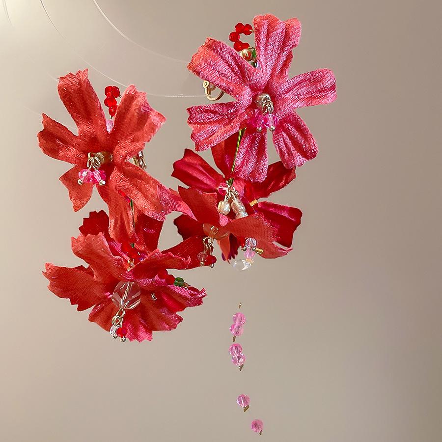 Роскошные серьги-кисточки с красными цветами: Стильные, Дорогие, Акцентные Серьги-Гвоздики для Женщин