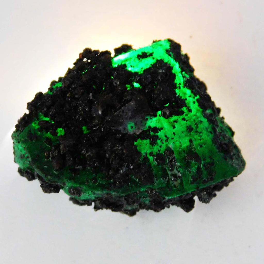 76 Ct Earth Mined CERTIFIED Green Loose Gemstone Natural Emerald Huge Rough A-5732