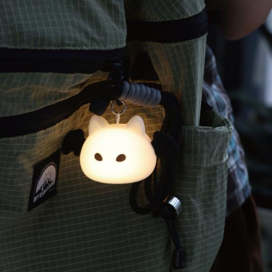 Брелок-ночник в форме летучей мыши с 8 режимами цвета, портативный перезаряжаемый силиконовый светодиодный светильник для сумки, хэллоуинский декор, кемпинг, походы, спальня, подарок