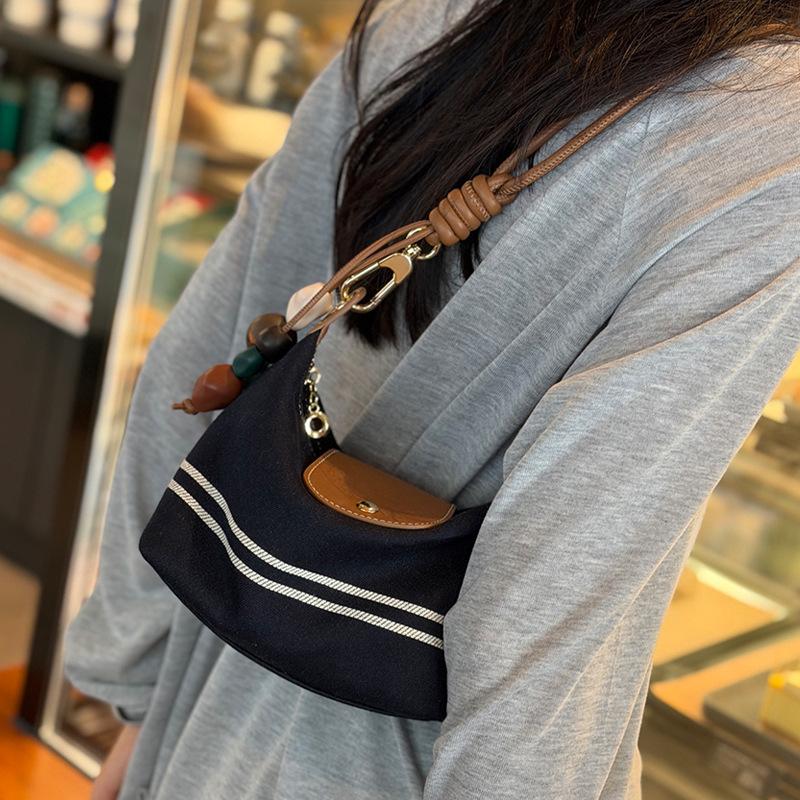 Korean washed denim with stray bag 2026 new fashion versatile messenger women's bag