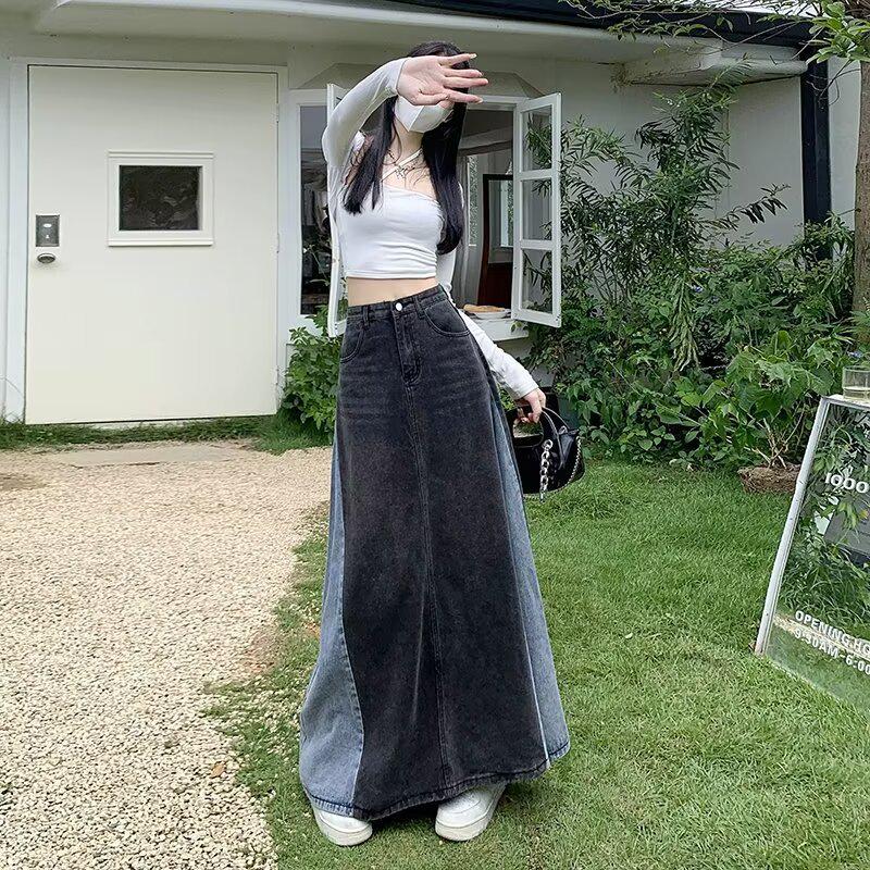 Ретро Джинсовая Юбка Миди А-силуэта в Лоскутном Стиле - Весна 2025 Женская Приталенная Модель с Цветным Блочным Дизайном