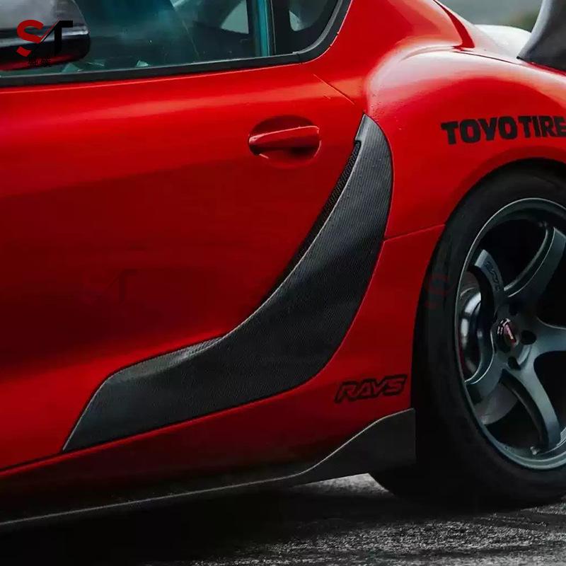 Накладки на пороги из углеродного волокна для Toyota Supra A90/A91