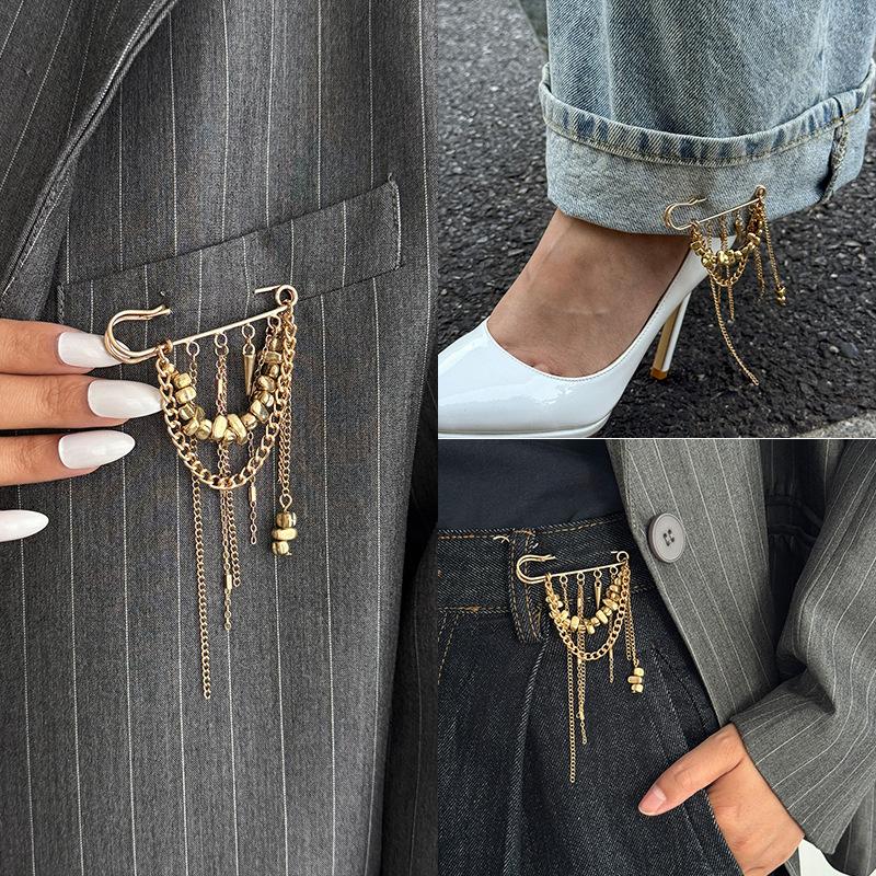 Creative Beaded Heart Shaped Tassel Metal Brooches Adjusting The Pant Legs Belt Safety Pin Versatile Clothing Decor