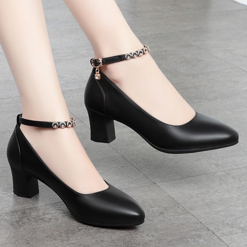 Острый носок Мягкая кожа Удобная длительная стоянка без утомления Женские туфли на среднем каблуке с одной пряжкой Ремешок Легкая универсальная обувь