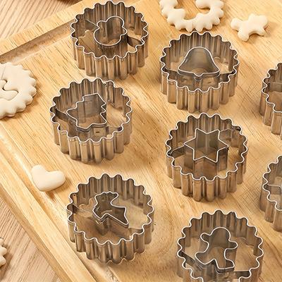 9 шт./кор. Набор ножей для рождественского печенья в виде пряничного человечка, рожек, колокольчиков, сердца, снеговика и звезд