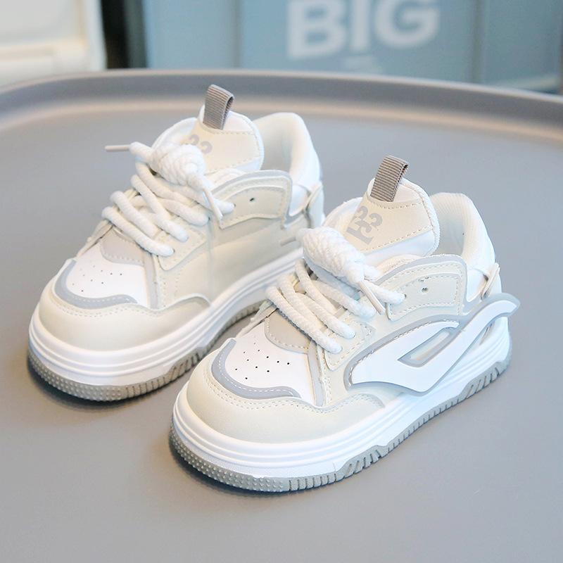Children's sports shoes 2025 spring and autumn boys' casual board shoes high-top girls' little white shoes soft-soled baby bread shoes