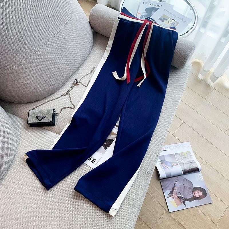 Женский бархатный спортивный костюм осень/зима: Европейский дизайн: короткий свитер, куртка и повседневный комплект из двух предметов