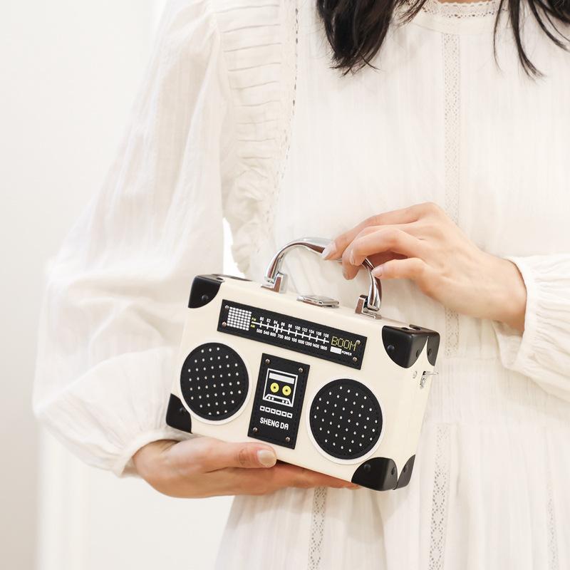 Модные сумки сумка-радиоприемник 2025 европейская и американская креативная личность забавная ретро на плечо сумка-мессенджер женские новые модели