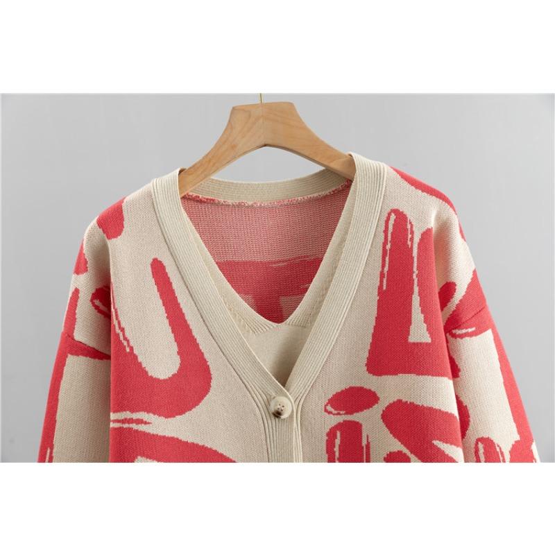 Autumn and Winter Women's Knitted Suit, Fashion Thin Knitted Leisure Suit, Fashionable Women's Three-piece Suit, Temperamental