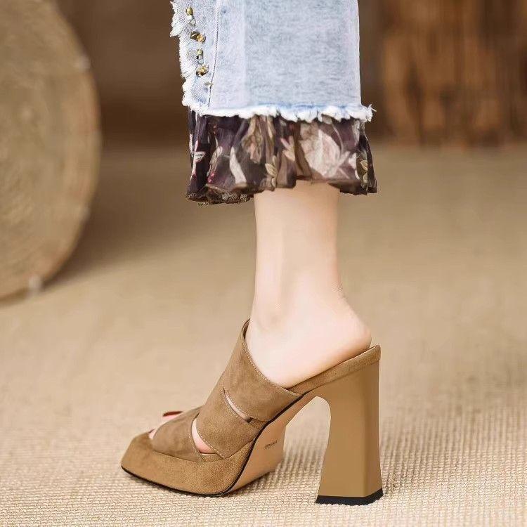 Черные женские туфли на высоком каблуке, сандалии на квадратной платформе, лето и осень 2025 года, новая корейская версия, верхняя одежда, универсальные классные тапочки на толстом каблуке