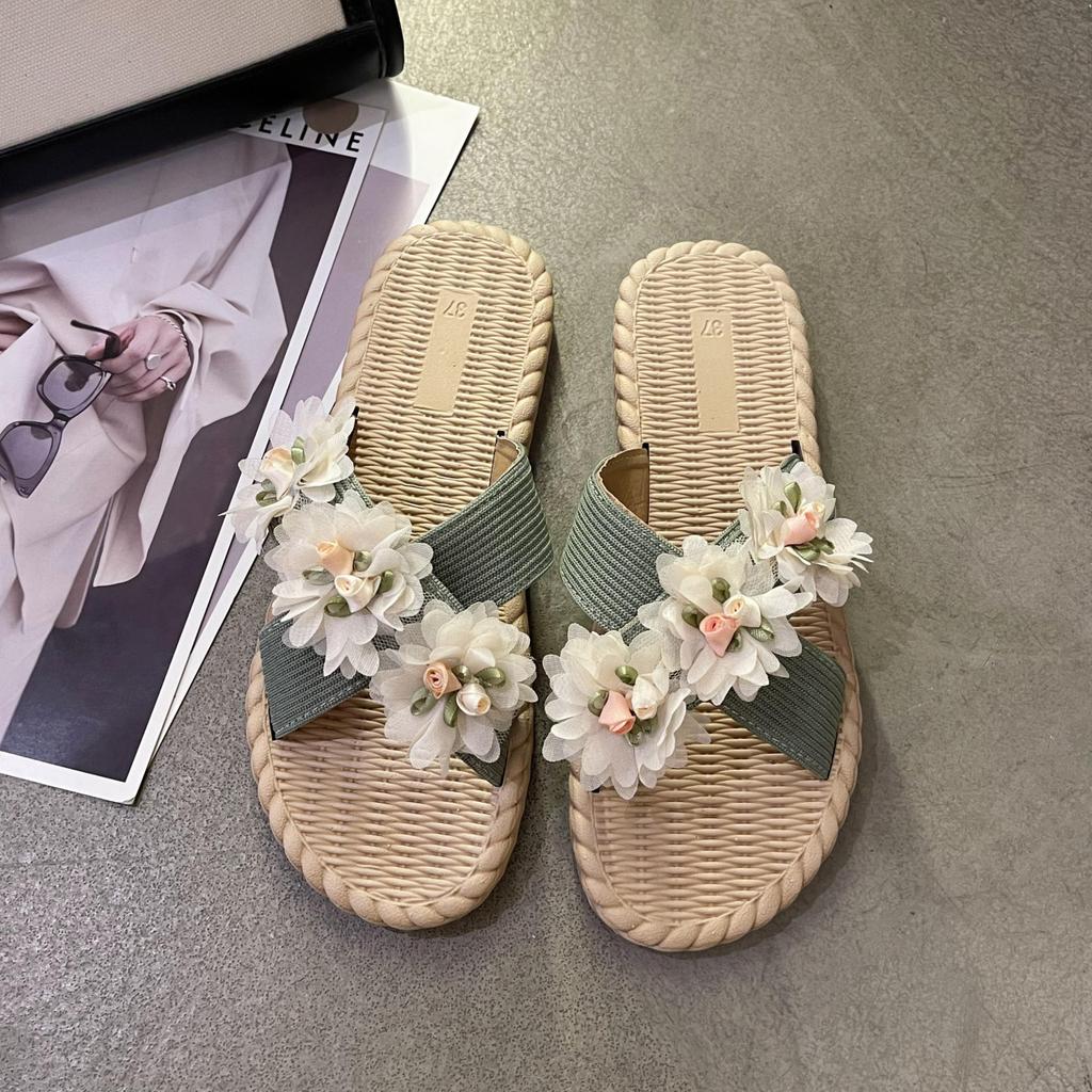 Women's Outdoor Flat Slippers 2024 Summer Bohemia Style Lace Flower Cross Strap Slides for Women Vacation Beach Shoes Sandalias