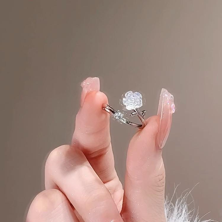 Кольцо-цветок в стиле блогера Xiaohongshu Niche Design — высококачественные аксессуары простого стиля для женщин
