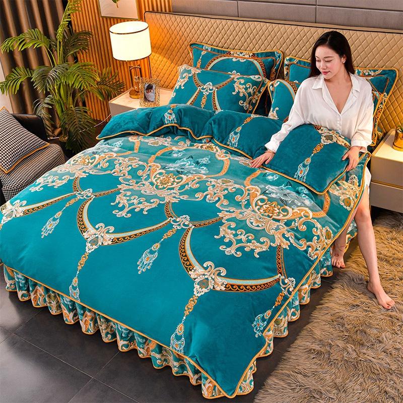 Thickened Milk Velvet Four-piece Set, Flannel Sheets and Quilt Cover, Coral Velvet Three-piece Bedding Set