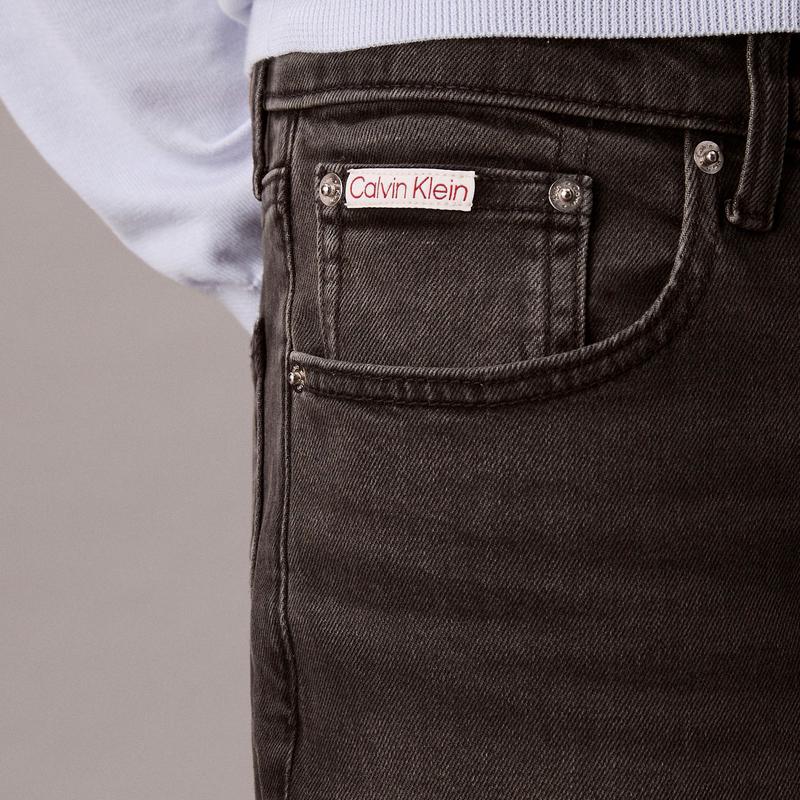Calvin Klein Jeans Men's Moderate Slim Fit Pants 4RB731G