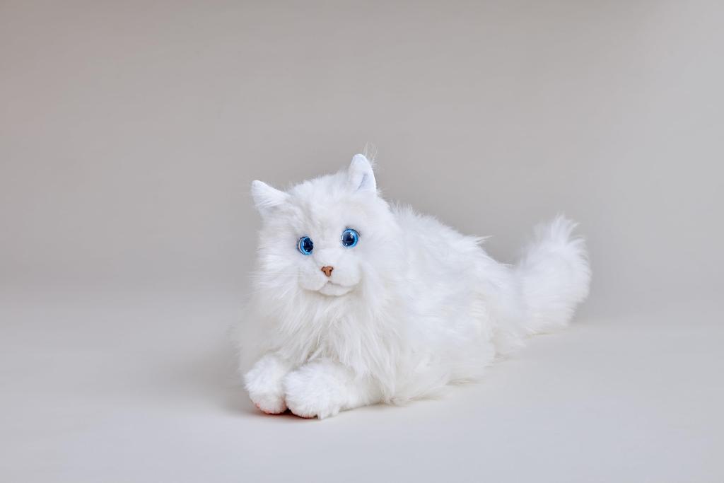 SEGA FAVE KIMIT Ragdoll Pet Robot Cat (White)