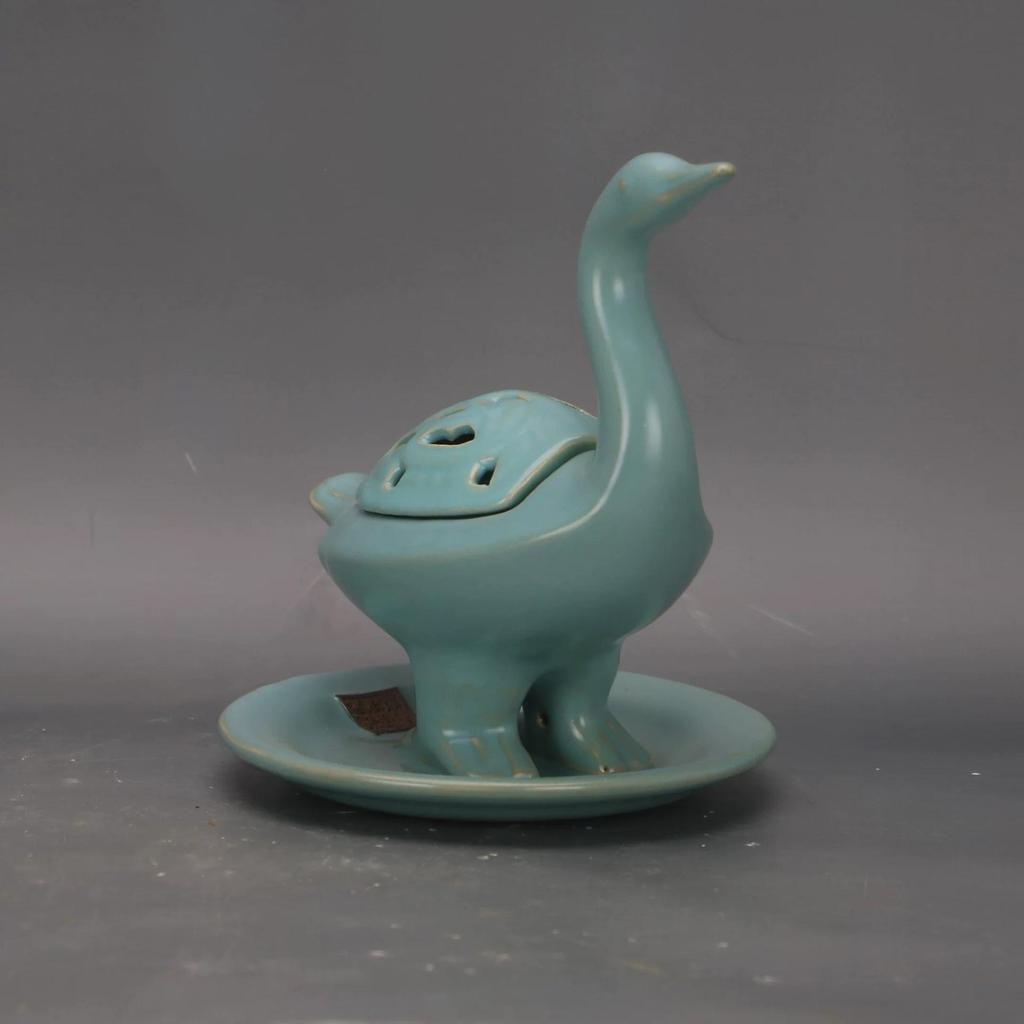 Song Dynasty Qian De Year 1: Blue Glazed Goose-Shaped Incense Burner - Antique Porcelain Decorative Collectible