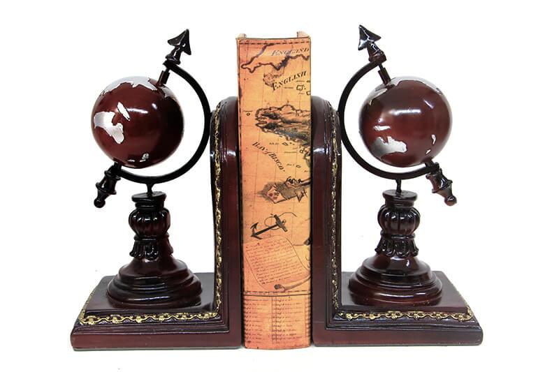 Book Stopper Globe