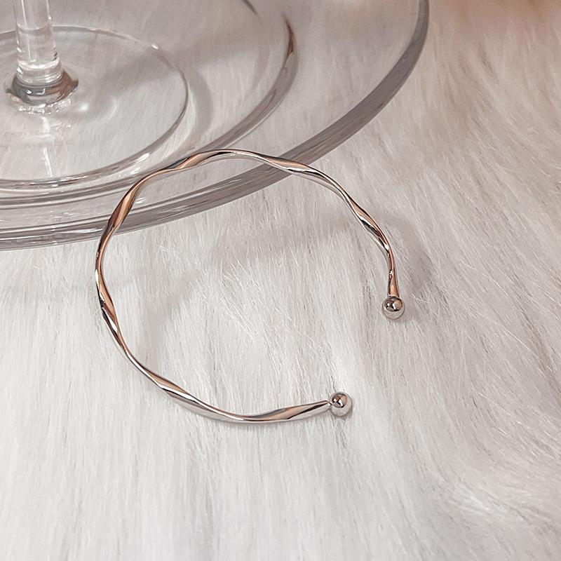 Браслет Mobius Plain с регулируемым открытым кольцом — модный парный дизайн, гонконгский стиль для женщин