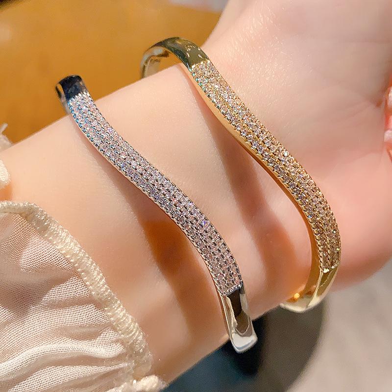 Fashionable Light Luxury Zircon Bracelet Sparkles with High Quality and Versatile Style Bracelet Jewelry