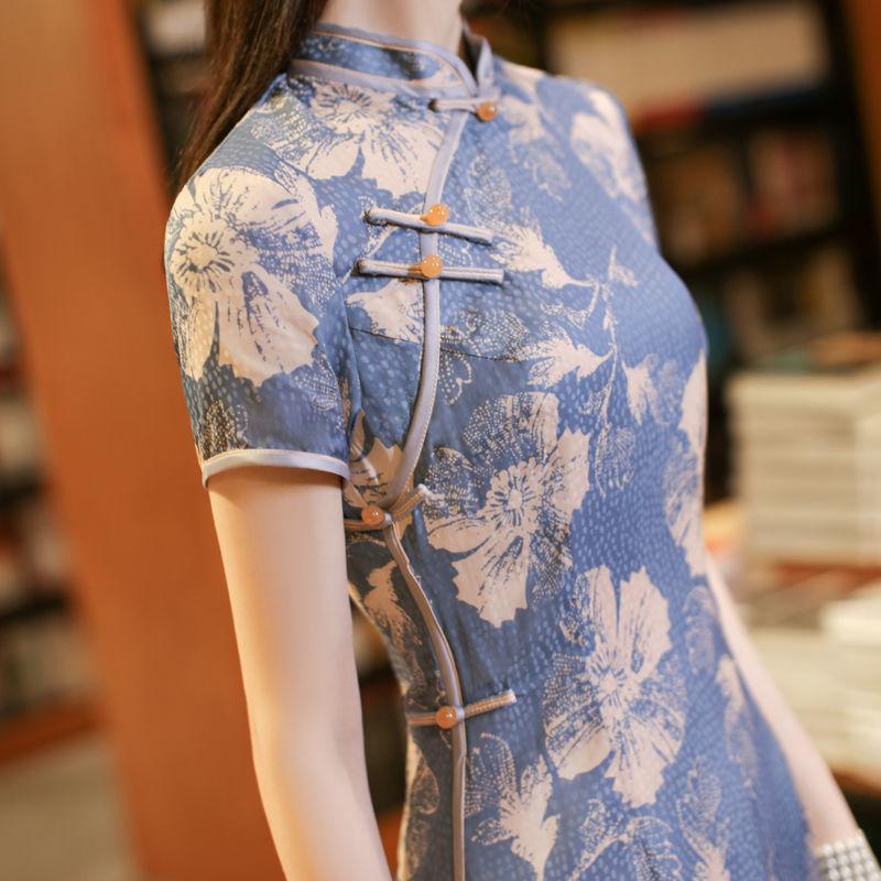 Улучшенное повседневное платье Cheongsam с короткими рукавами в китайском стиле в стиле ретро