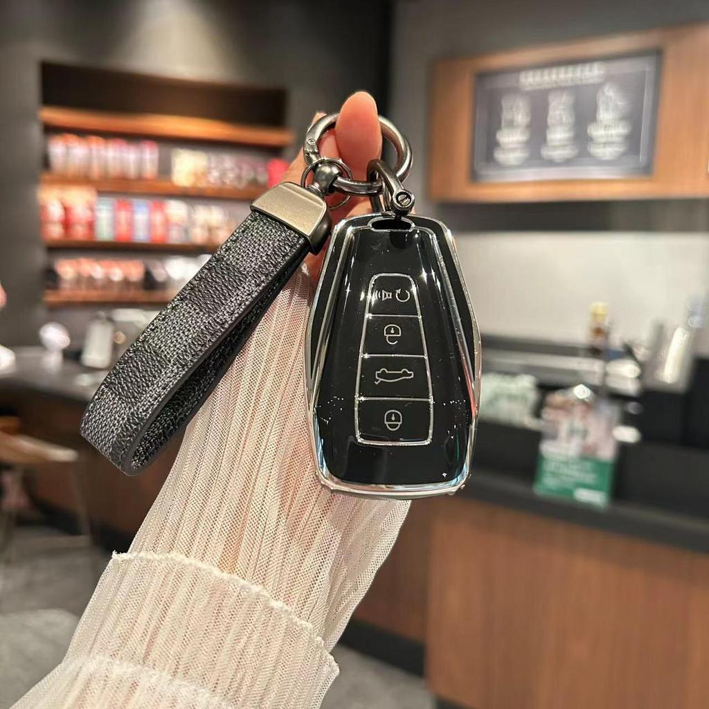 Geely Car Key Cover for Emgrand S, Xingrui, Binyue, Boyue, Xingyue, Binrui, Borui, Vision 6, Haoyue - Shell Buckle.