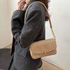 Простой стиль commuting ретро мода commuting досуг досуг одна лямка через плечо подмышка маленькая квадратная сумка женщина