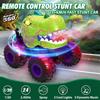 Грузовик с дистанционным управлением Dinosaur Toys 2.4Ghz RC вращающийся на 360° внедорожный трюковой автомобиль с распылителем, светом и звуком