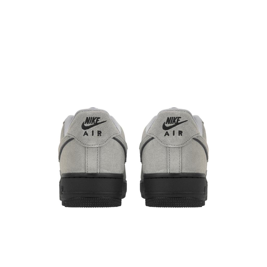 Nike Air Force 1 07 LV8 Smoke Grey Suede мужские кроссовки светло-дымчато-серые черные HQ1966-001