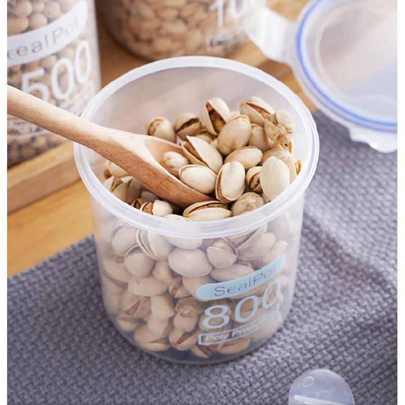 Большой ящик для хранения продуктов. Резервуар для хранения. Пластиковая банка. Кухонная банка для хранения. Резервуар для хранения. Герметичные контейнеры для круп. Посуда. Жестяная канистра.