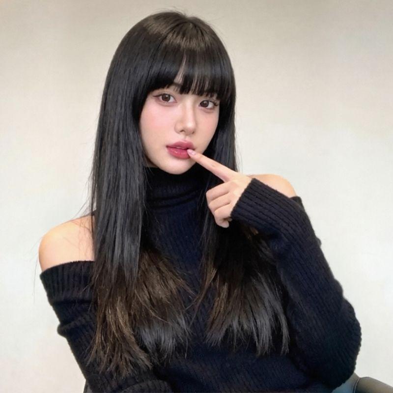 Natural-Looking Black Straight Long Wig with Straight Bangs—Bangs-Style Wig, Perfect for Everyday Wear or Anime Cosplay