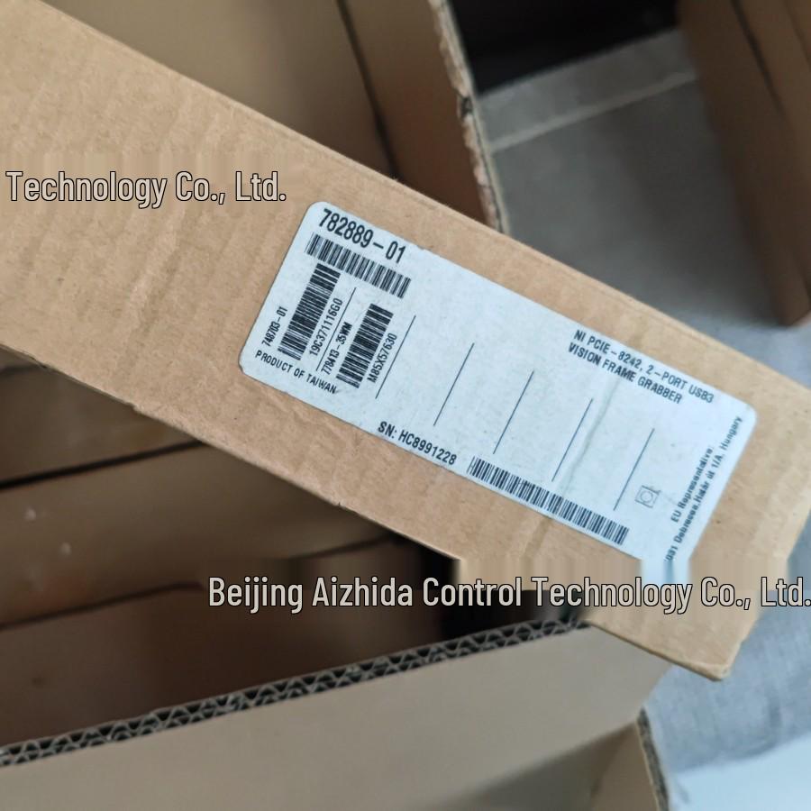 Совершенно новая карта NI PCIE-8242 782889-01