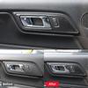 Для Ford Mustang GT 2015-2021 Аксессуары из углеродного волокна для стайлинга салона автомобиля Дверная ручка Рамка Декоративные наклейки Отделка Крышка