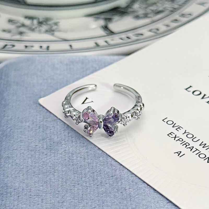 Неправильный цвет Бабочка Розовый Цир*****Кольцо-ручка Личность Нишевый дизайн Продвинутое ощущение Любовь Кольцо-штабель Женщина