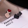 Elegant Creative Cute Finger Heart Brooch For Women Ladies
