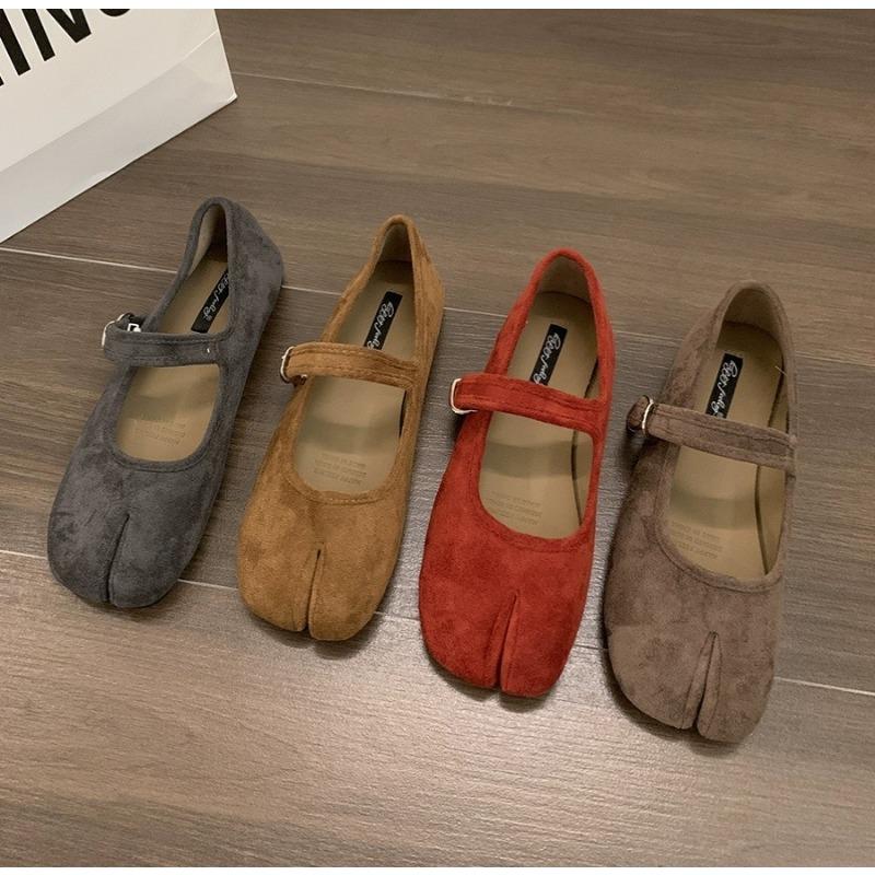 2025 японский стиль Tabi Ninja Shoes женские ретро замшевые балетки с разрезом на носке лодочки женские джинсы Mary мокасины балетки