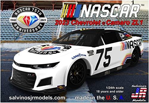 Сальвинос Дж.Р.. Модель в масштабе 1/24 NASCAR 2023 Camaro ZL1 75-й Алмазный юбилей NASCAR Пластиковый модельный набор SJMNASCAR75