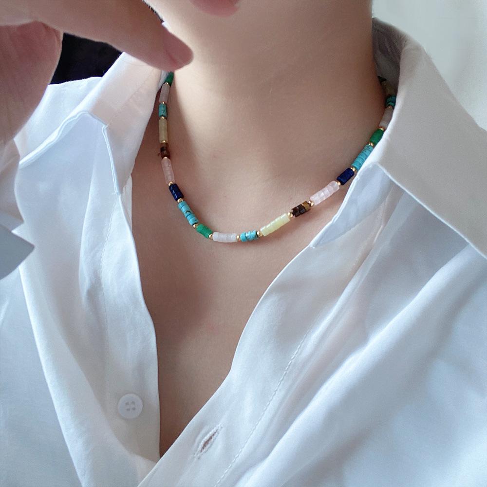 Европейское и американское ретро минималистичное ожерелье из бусин из натурального камня для женщин - Элегантная многослойная цепочка для ключицы