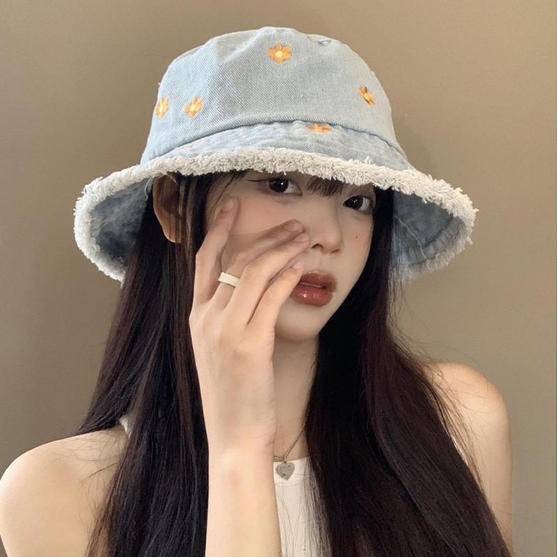 Floral Denim Embellished Fishing Hat For Comfortable Spring Wear For Everyone