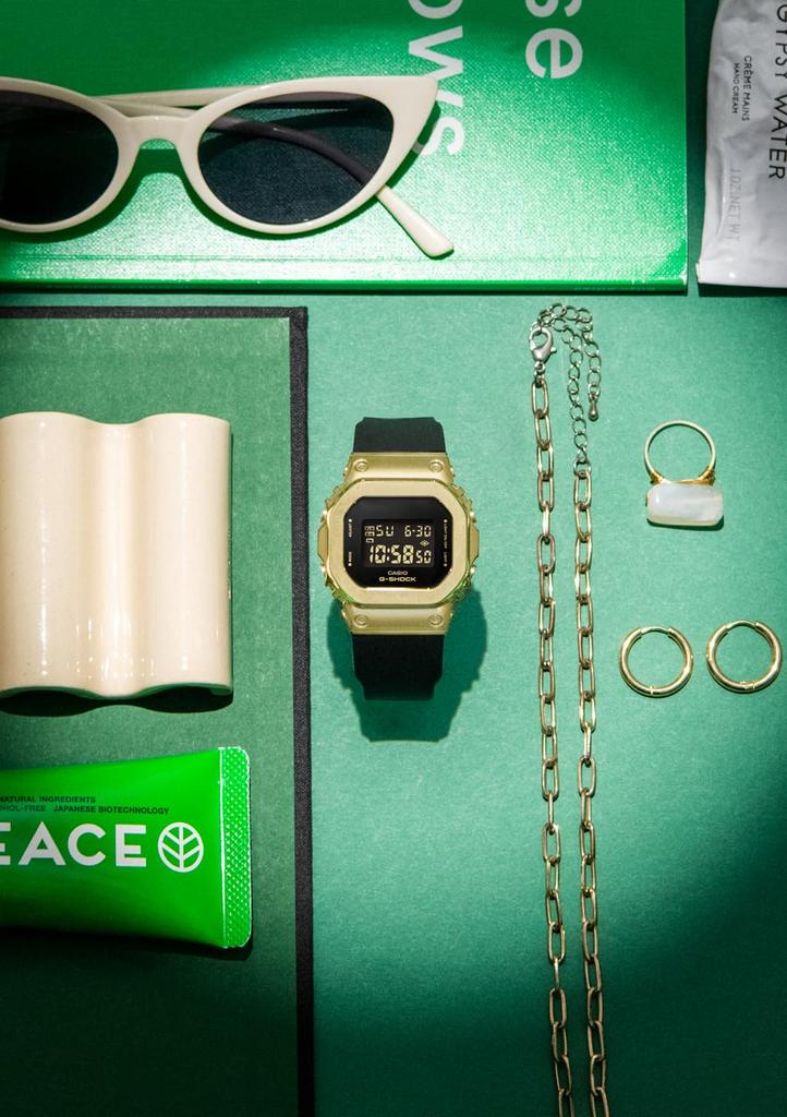 Часы черные [Casio] G-Shock [] GM-S5600UGB-1JF женские